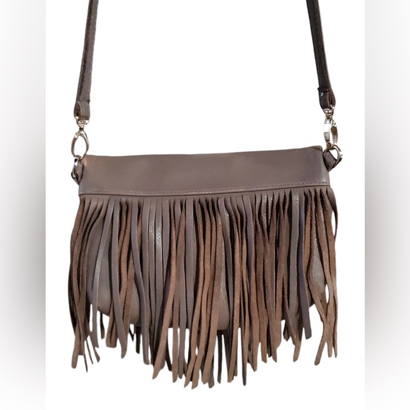 GG Boss - Fringe Crossbody - Picture 5 of 12
